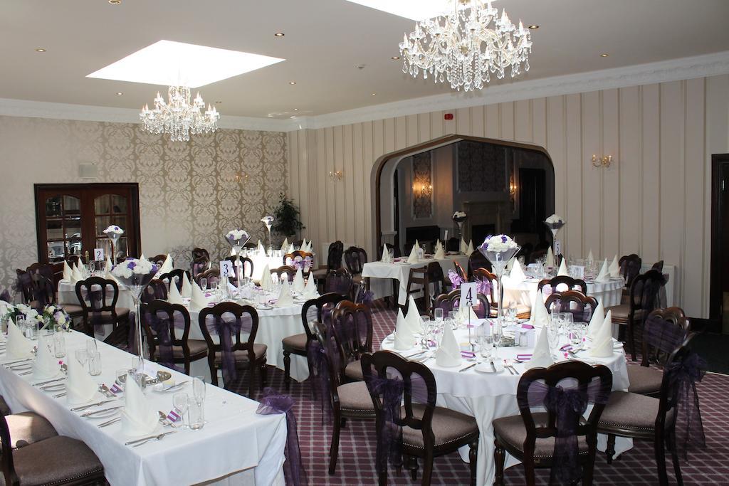 Oakwood Hall Hotel Bingley Buitenkant foto